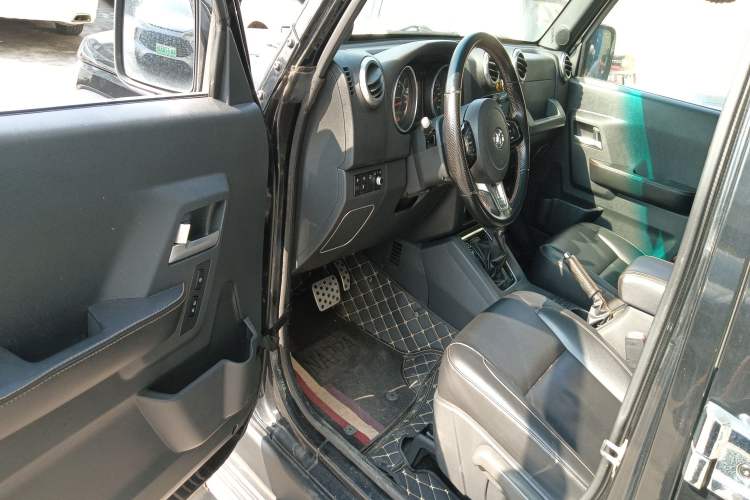 Used  BJ40 2016 40L 2.3T Automatic Two-Wheel Drive Prestige Edition