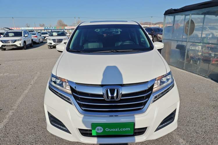 Used Honda Elysion 2016 2.4L Style Edition
