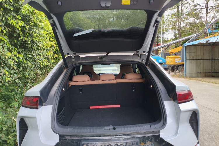 Used BYD Song L EV 2025 Intelligent Driving Version 662 km LiDAR Excellence Edition