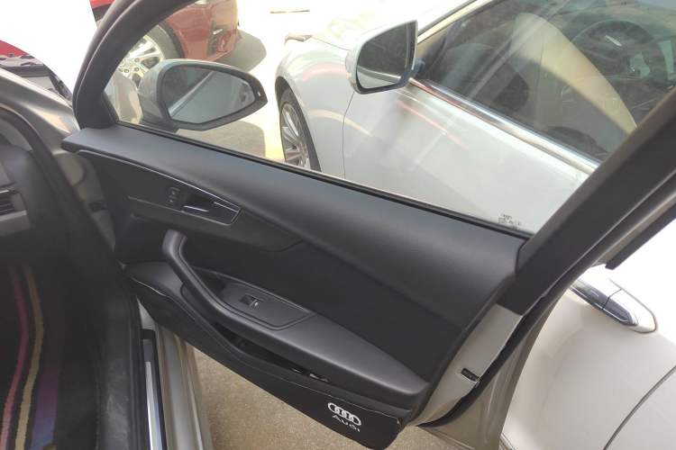 Used Audi A4L 2017 Plus 40 TFSI Ambition Model
