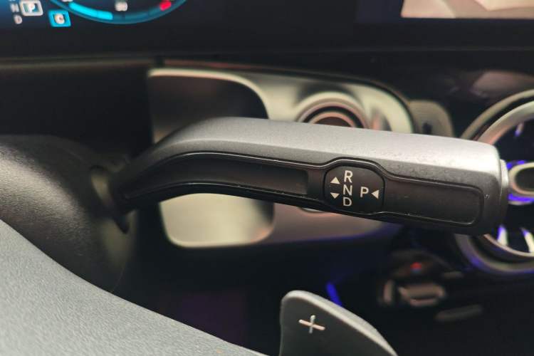 Used Mercedes-Benz GLB 2022 Second Facelift GLB 200 Fashion Edition