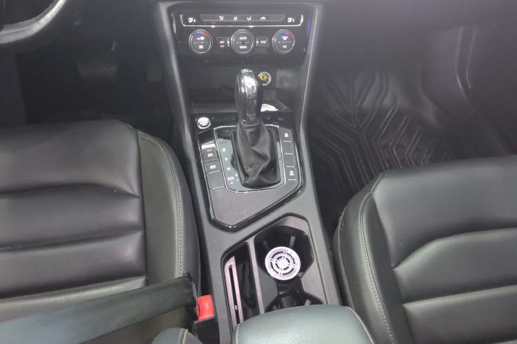 Used Volkswagen Tharu 2020 280TSI Two-Wheel Drive Comfort Edition China VI Standard
