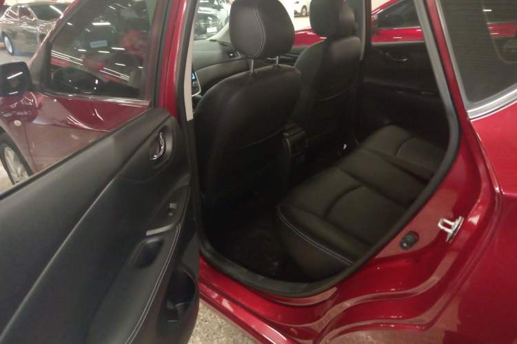 Used Nissan Tiida 2021 1.6L CVT Cool Edition