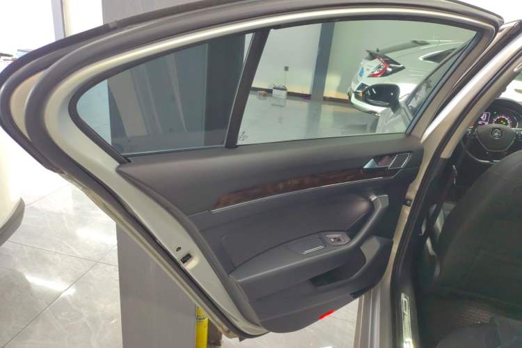 Used Volkswagen Magotan 2017 380TSI DSG Luxury Model
