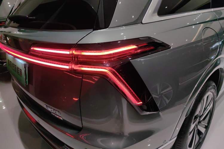 Used Wey Lanshan 2025 Four-Wheel Drive Max
