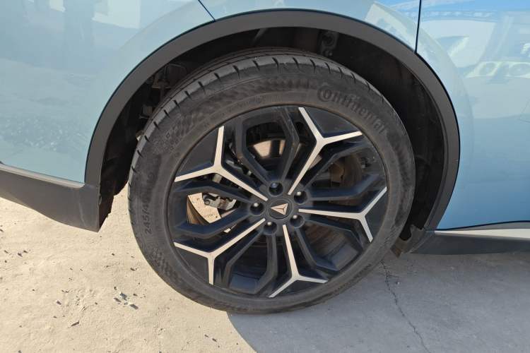 Used  L07 2024 300Max Qiankun Intelligent Driving ADS SE Range-Extended Version