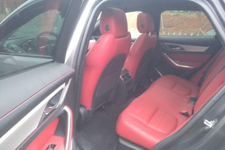 Used Jaguar F-PACE 2024 P250 R-Dynamic SE