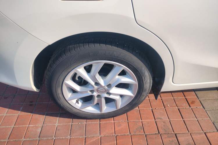 Used Nissan Tiida 2021 1.6L CVT Cool Edition
