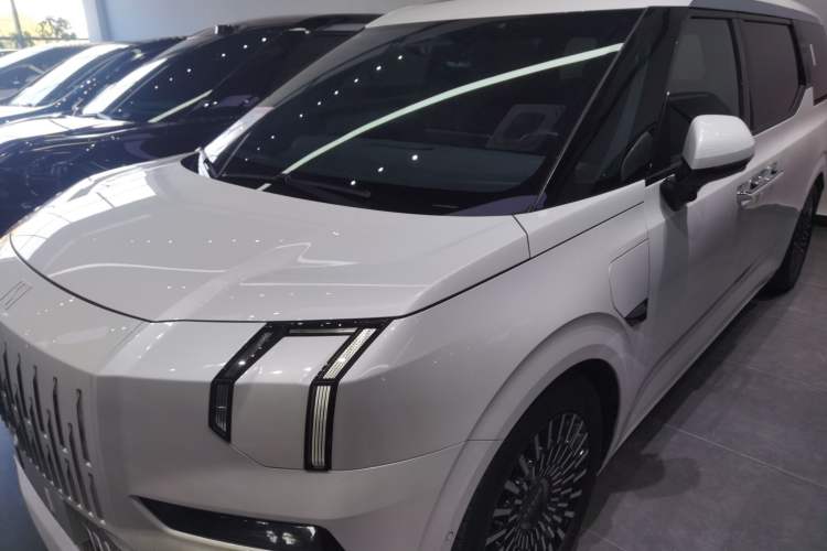 Used Zeekr 009 2022 WE Edition