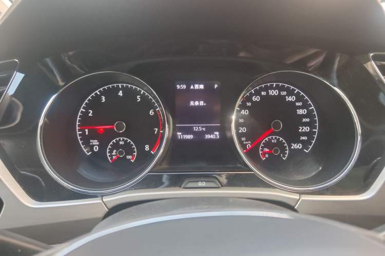 Used Volkswagen Touran 2018 Volkswagen Touran L 280TSI DSG Boundary Edition 7 Seats China VI Standard
