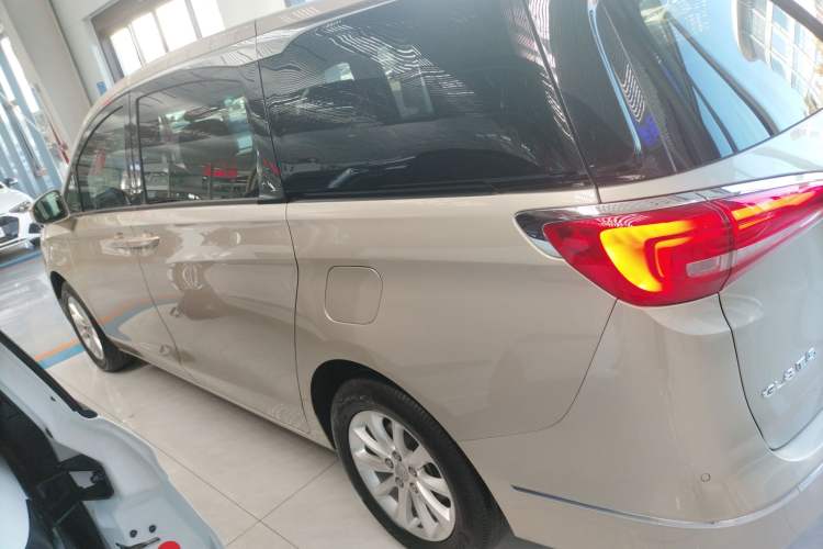 Used Buick GL8 2018 ES 28T Premium Model China VI Standard
