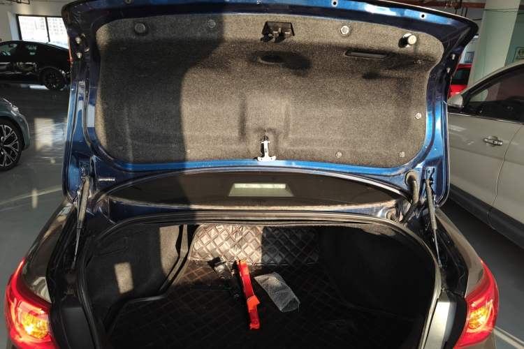 Used Infiniti Q50L 2015 2.0T Enjoyment Edition
