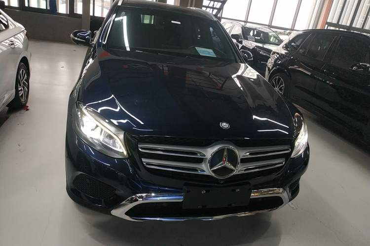 Used Mercedes-Benz GLC 2016 GLC 260 4MATIC Luxury Model
