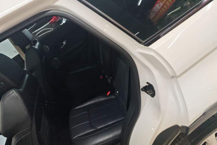 Used Land Rover Range Rover Evoque 2016 2.0T PURE Style Edition
