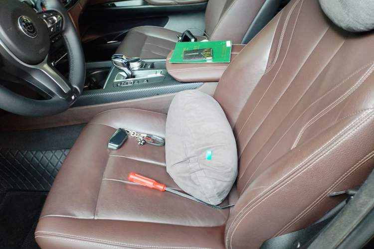 Used BMW X5 2015 xDrive28i
