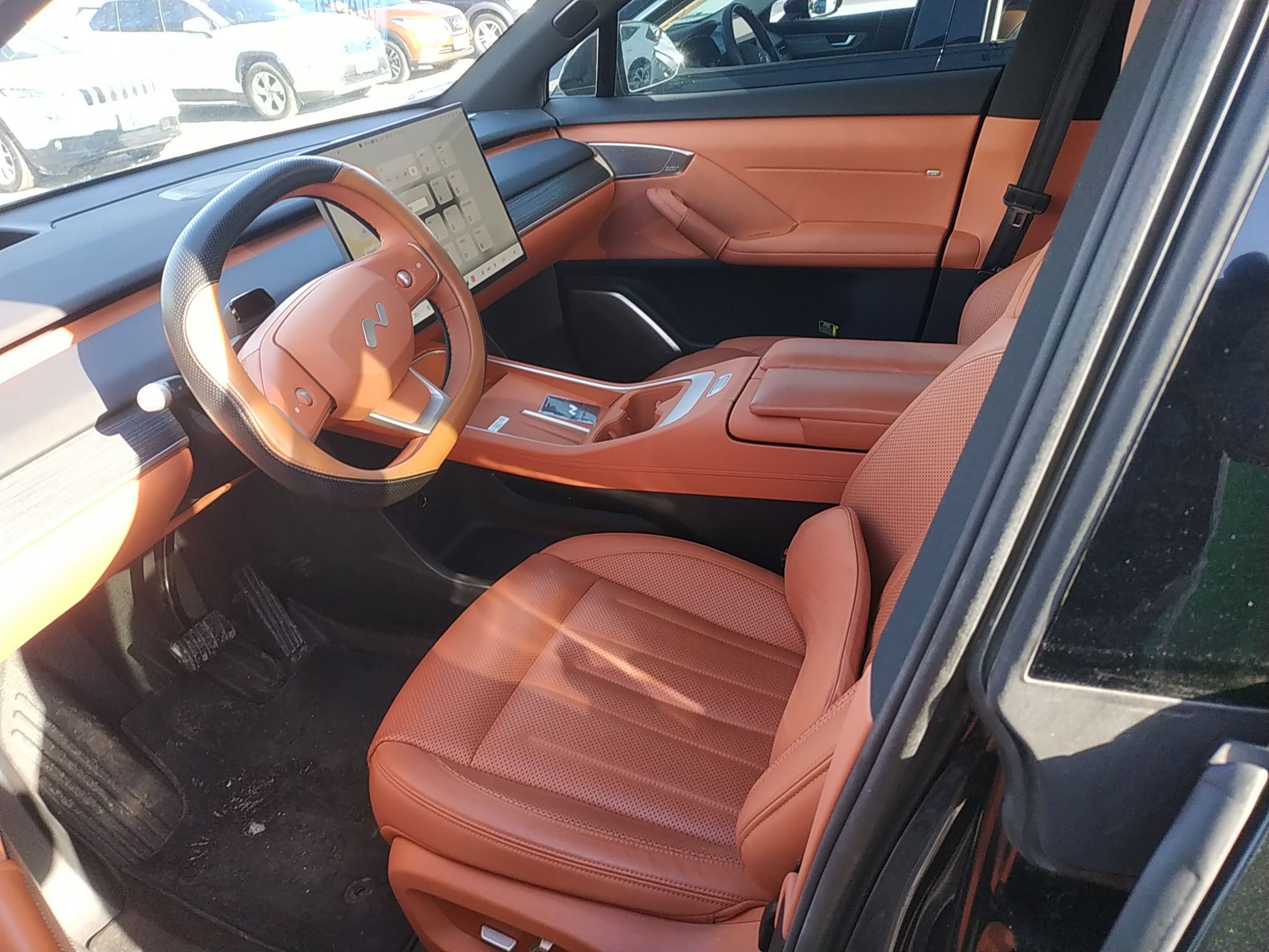 Переднее сиденье в автомобиле