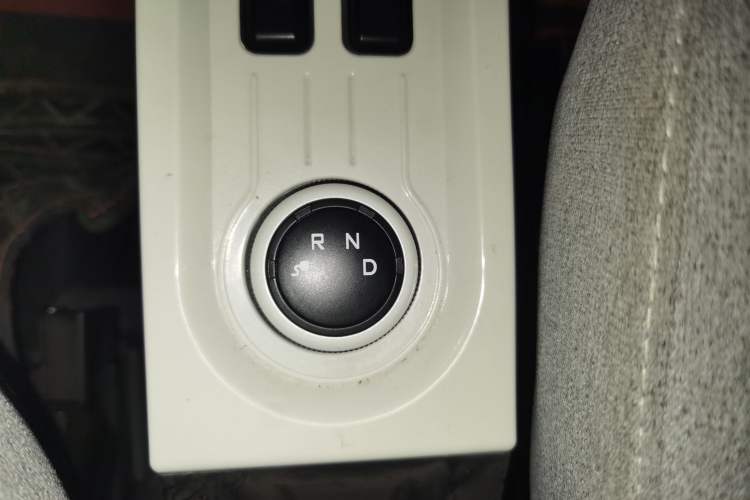 Used Wuling Hongguang MINIEV 2022 Macaron Fashion Model Lithium Iron Phosphate
