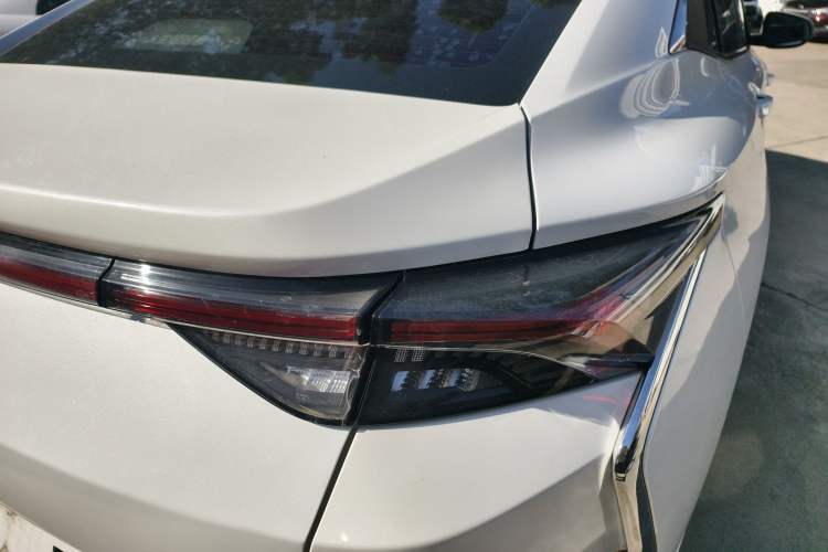 Used Dongfeng Aeolus Yixuan 2021 230T Automatic Chasing Shadow Edition