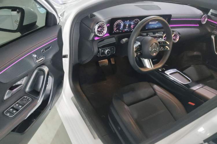Used Mercedes-Benz A-Class 2024 Updated A 200 L Fashion Version
