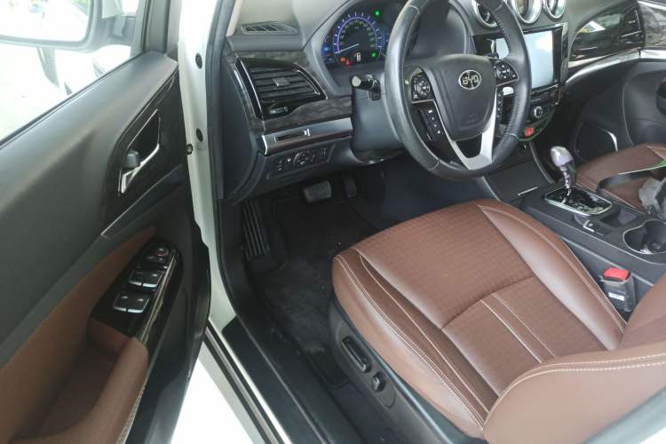 Used BYD S7 2016 2.0T Automatic Prestige Plus
