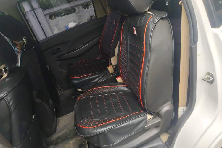 Used Wuling Hongguang 2019 1.5L S Standard Version China VI LAR