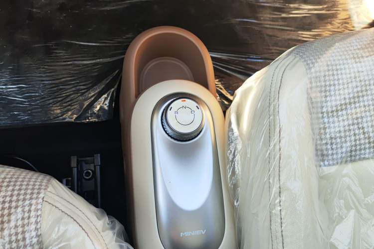 Used Wuling Hongguang MINIEV 2025 Four-Door Version Advanced Edition
