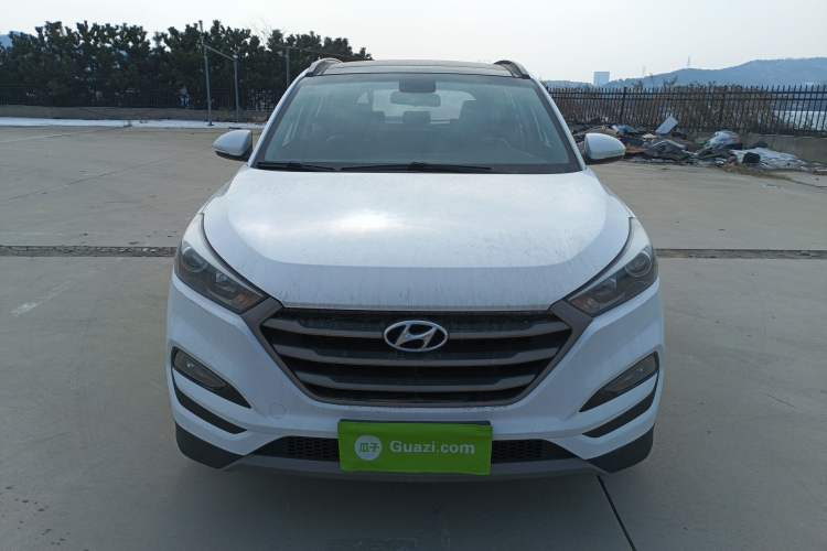 Used Hyundai Tucson 2018 1.6T Dual-Clutch Two-Wheel Drive 15th Anniversary Special Edition