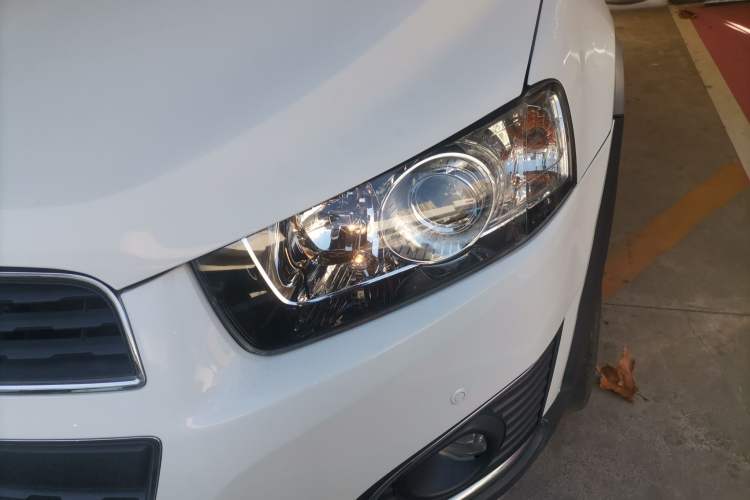 Used Chevrolet Captiva 2015 2.4L 4x4 Flagship Edition 7-Seater
