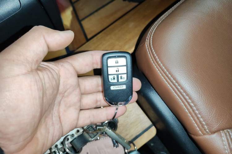 Used Honda Elysion 2019 2.0L Hybrid Supreme Edition
