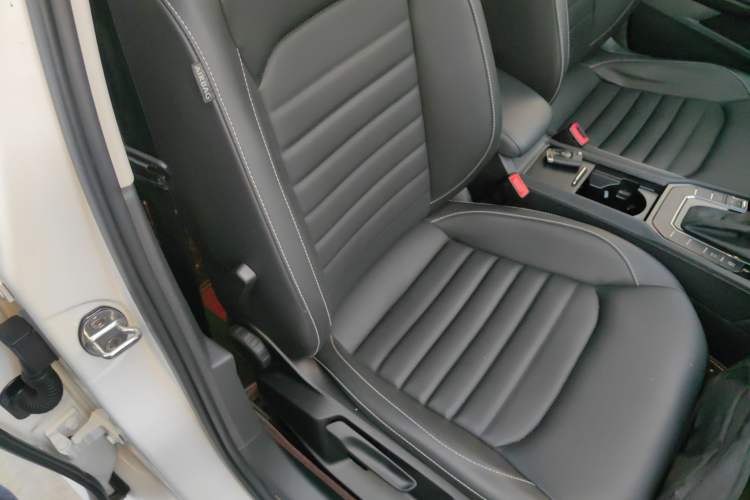 Used Volkswagen Lamando 2019 280TSI DSG Comfort Edition China VI standard
