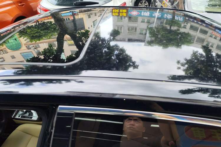 Used Toyota Camry 2015 2.0G Premier Edition
