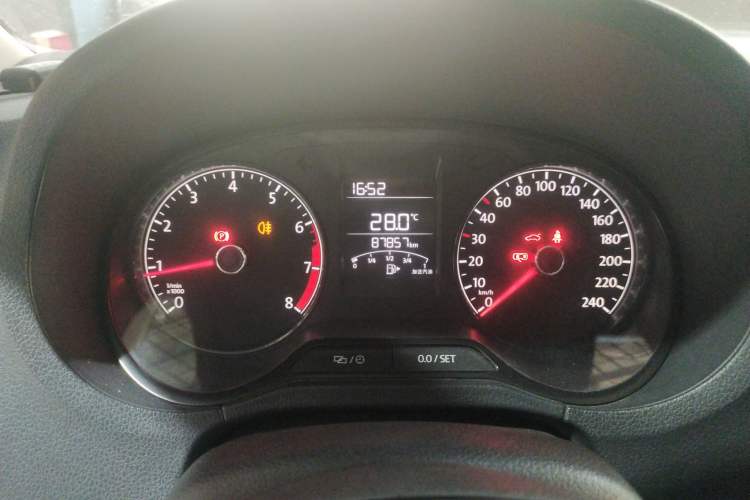 Used Volkswagen Polo 2016 1.4L Manual Fashion Model
