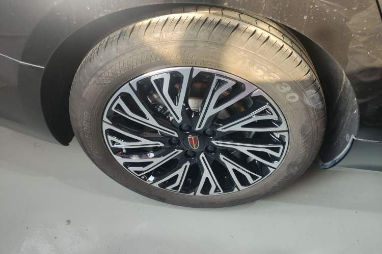 Used Hongqi H5 2024 2.0T Automatic Smart Connect Flagship Edition
