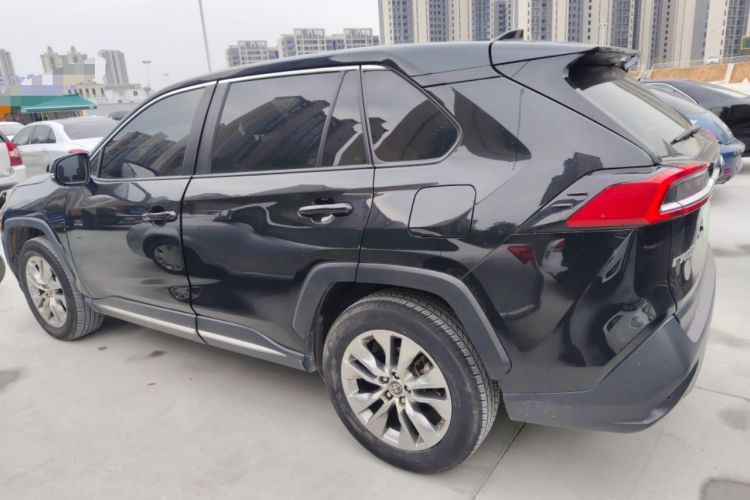 Used Toyota Wildlander 2021 2.0L CVT Two-Wheel Drive Luxury Edition
