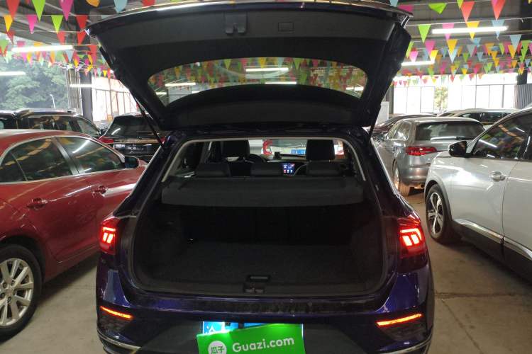 Used Volkswagen T-ROC 2018 230TSI DSG Two-Wheel Drive Advanced Version China V Standard
