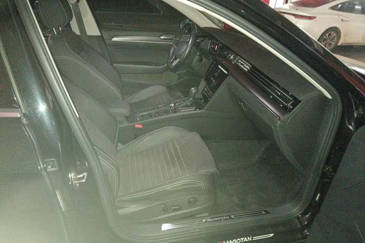 Used Volkswagen Magotan 2020 330TSI DSG Luxury Edition
