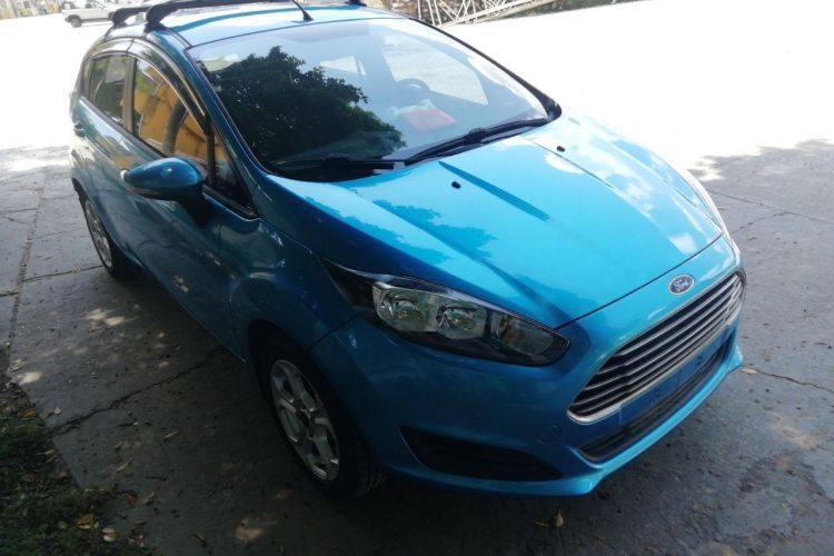 Used Ford Fiesta 2013 Hatchback 1.5L Manual Fashion Edition
