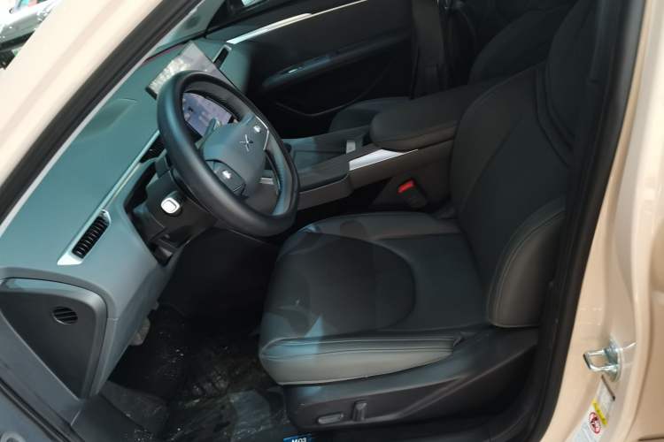 Used XPeng MONA M03 2024 620 with Ultra-Long Range
