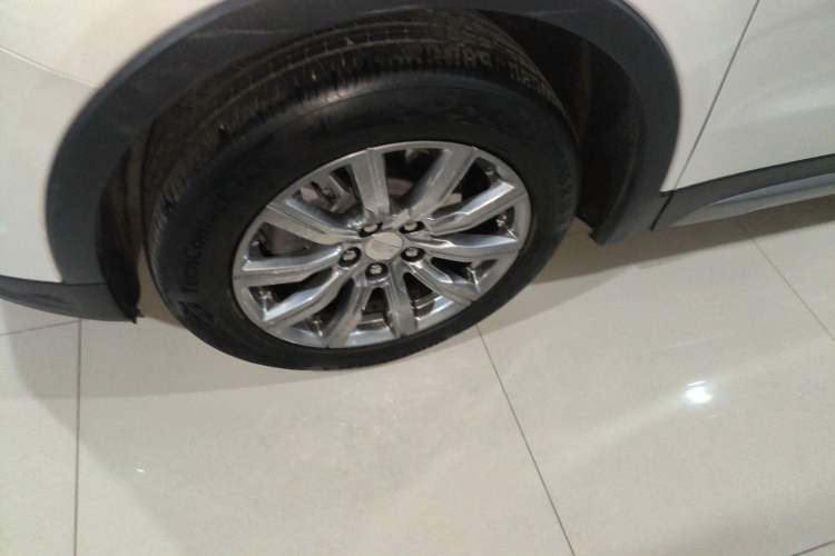 Used Cadillac XT4 2022 28T Two-Wheel-Drive Luxury Version
