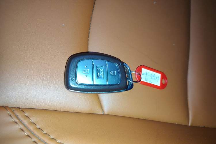 Used Hyundai Elantra 2016 1.6L Automatic ZhiXuan – Elite Version