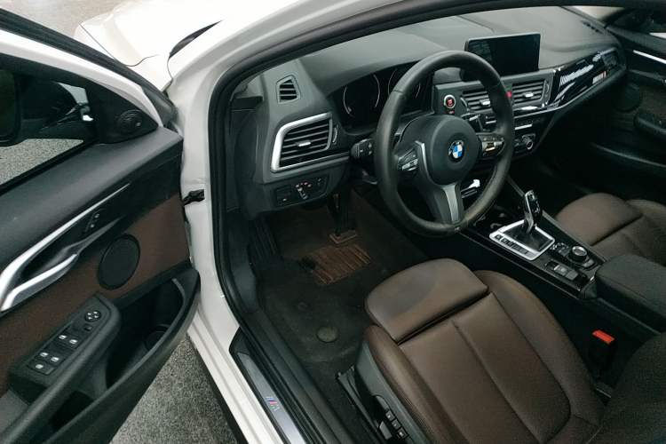 Used BMW 1 Series 2020 125i Leading Model M Sport Package