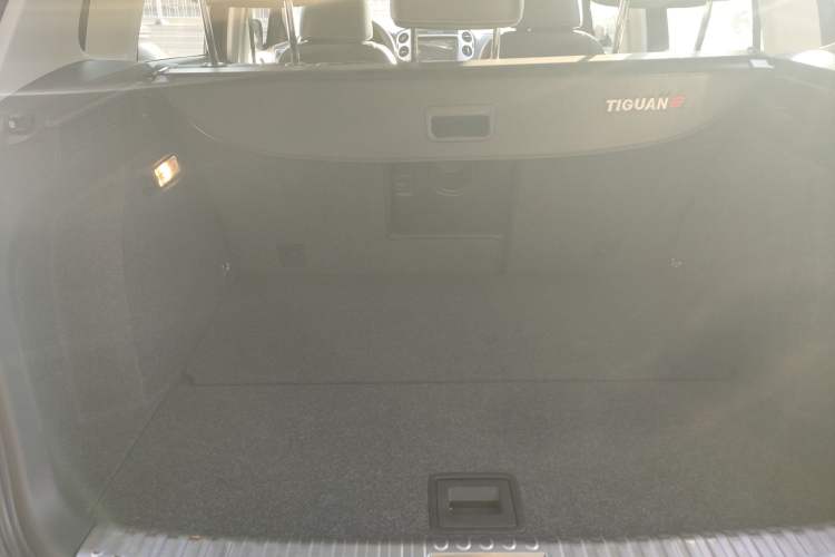 Used Volkswagen Tiguan 2016 280TSI Automatic Two-Wheel Drive Silk Road Comfort Edition
