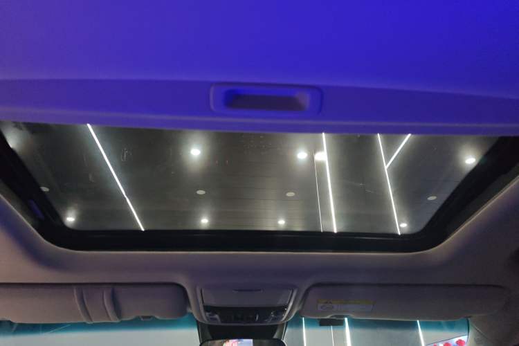 Used Honda Elysion 2024 2.0L eHEV Luxury Edition