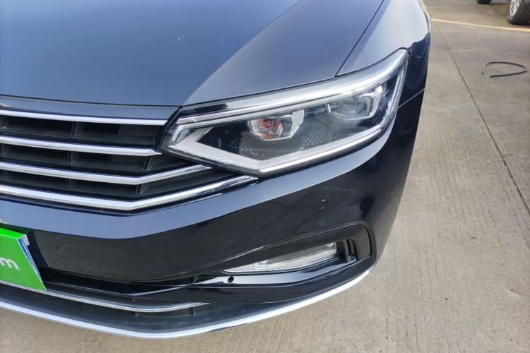 Used Volkswagen Magotan 2020 280TSI DSG Leading Edition
