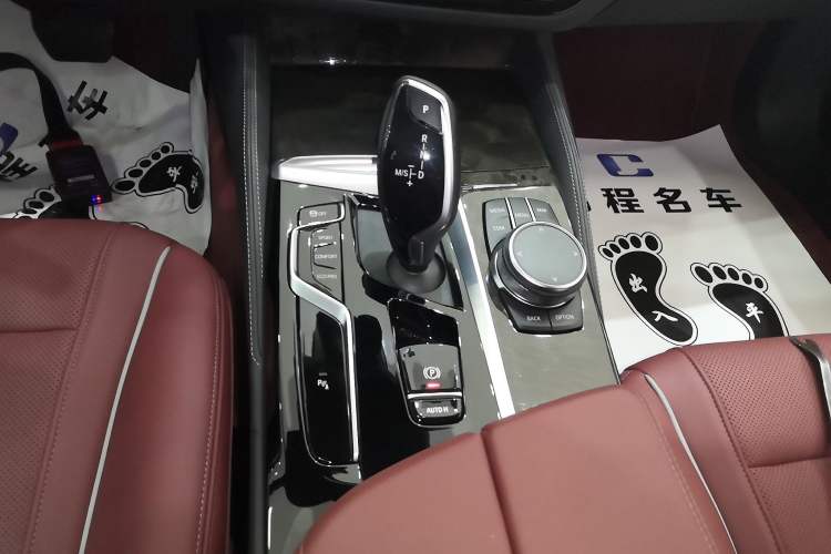 Used BMW 5 Series 2022 Second Facelift 525Li M Sport Package
