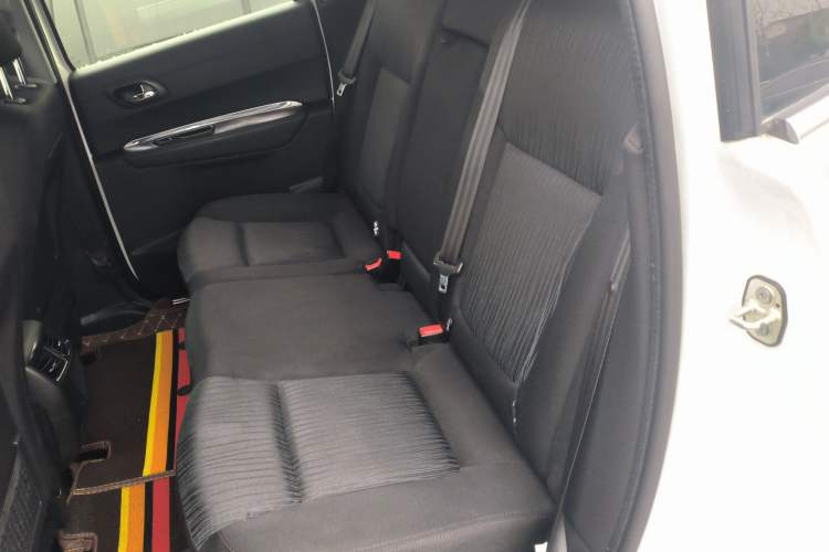 Used Peugeot 3008 2015 2.0L Automatic Classic Edition
