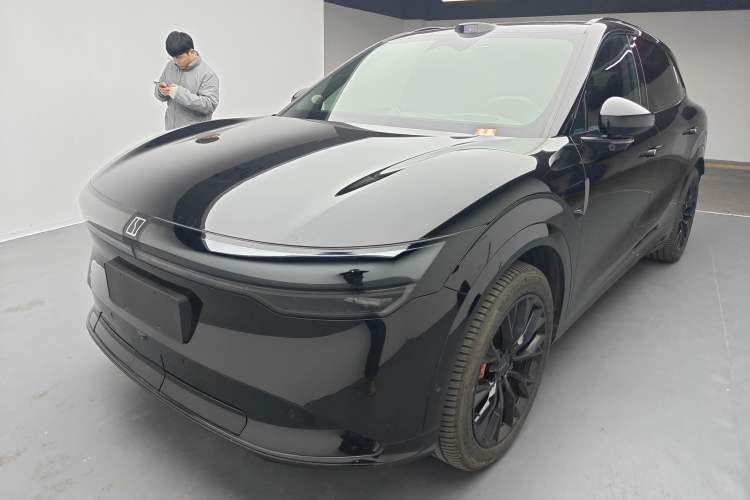 Used Zeekr 7X 2025 100 kWh Long-Range Rear-Wheel Drive with Intelligent Driving Features