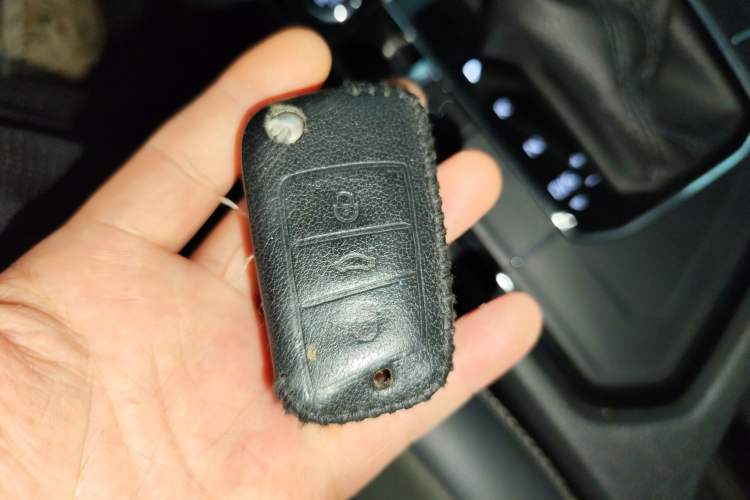 Used Volkswagen Tiguan L 2019 330TSI Automatic Two-Wheel Drive Panoramic Comfort Edition China VI Standard
