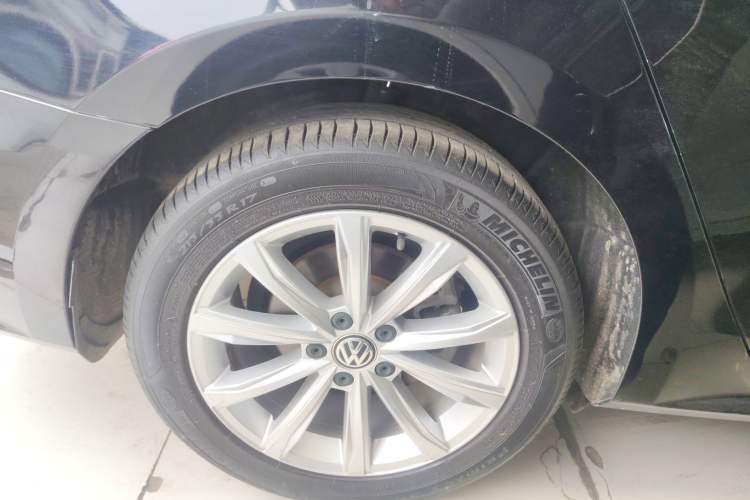 Used Volkswagen Passat 2017 330TSI DSG Luxury Edition
