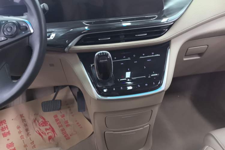 Used Buick GL8 2020 ES Land Cruiser 653T Luxury Edition
